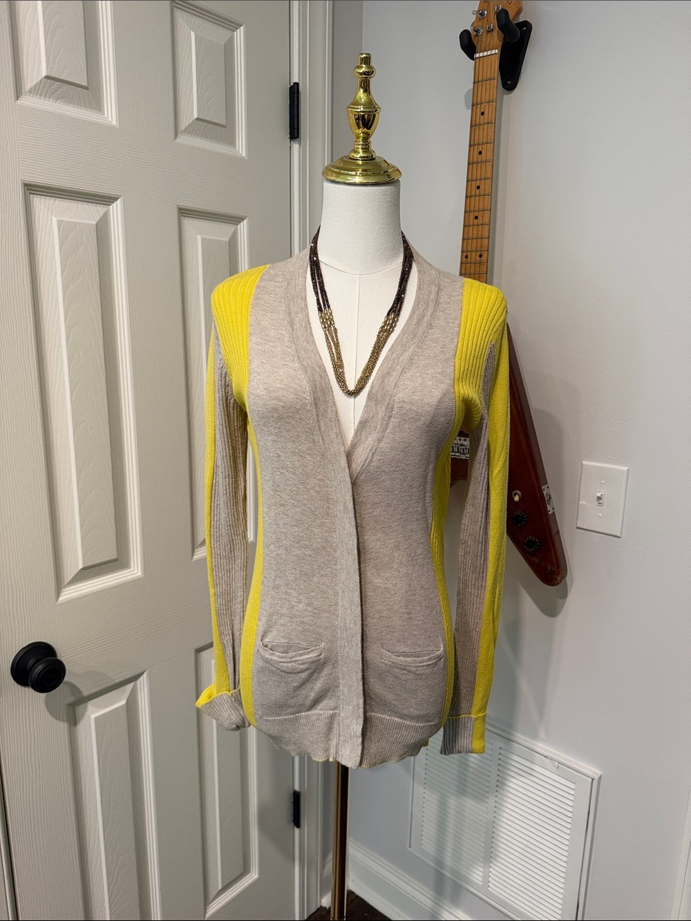 Simply Vera Vera Wang Taupe and Yellow Colorblock Cardigan